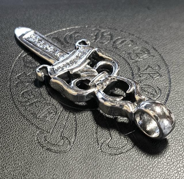 NPe1000~`X^[gICHROME HEARTS [W_u_K[y_g ŗȂI؂I