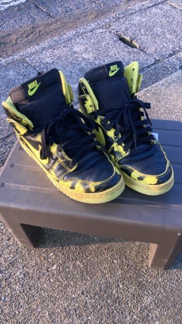 ナイキ スニーカー < 男性ファッション  ナイキ スニーカー < 男性ファッションの