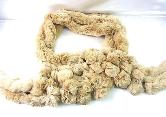 500円スタ【美品】ラビットファー ロングマフラー(3連構造) なめらかで暖かいセーターやコートのアクセントに最適(2) < 女性ファッション 500円スタ【美品】ラビットファー ロングマフラー(3連構造) なめらかで暖かいセーターやコートのアクセントに最適(2) < 女性ファッションの