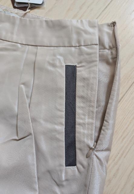 M★BLISS POINT★形状記憶コクーンショートパンツ★新品★送料無料 < 女性ファッション M★BLISS POINT★形状記憶コクーンショートパンツ★新品★送料無料 < 女性ファッションの