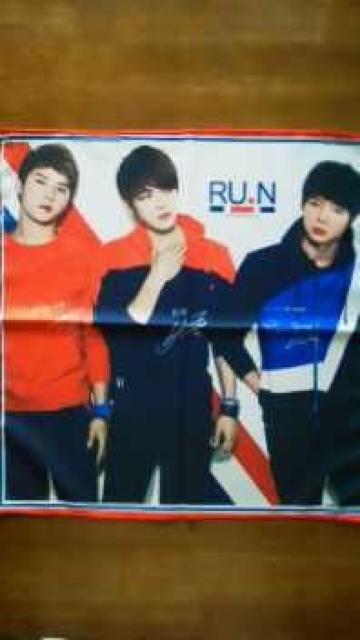 東方神起JYJ〜NII/新ブランド「RU.N」限定ハンカチ < タレントグッズ  東方神起JYJ〜NII/新ブランド「RU.N」限定ハンカチ < タレントグッズの
