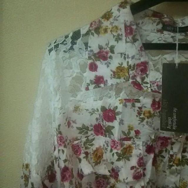 新品★肩レース前縛り花柄シャツ/白/M < 女性ファッション  新品★肩レース前縛り花柄シャツ/白/M < 女性ファッションの