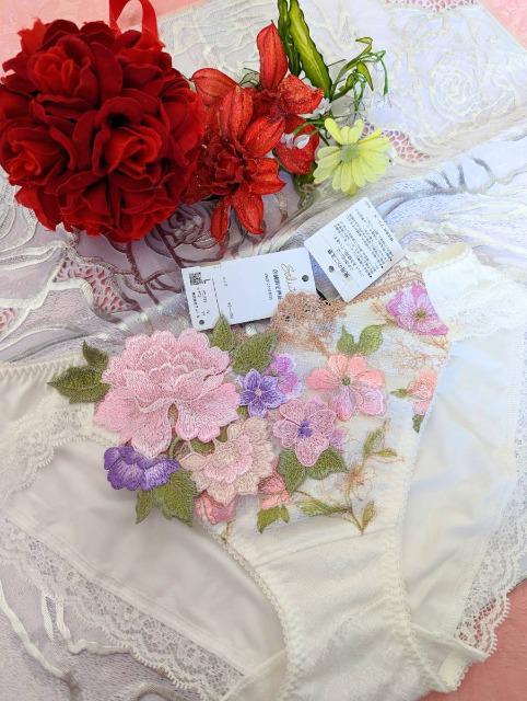 Wacoal/ワコール/salute/サルート/店舗限定/59G/フォークロア/ノーマルショーツ/スタンダードショーツ/L/IVB < 女性ファッション  Wacoal/ワコール/salute/サルート/店舗限定/59G/フォークロア/ノーマルショーツ/スタンダードショーツ/L/IVB < 女性ファッションの