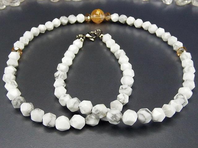 オシャレハウライト三角カット約6mm水晶金龍手彫り天然石ワイヤー仕上げネックレス < 女性アクセサリー/時計  オシャレハウライト三角カット約6mm水晶金龍手彫り天然石ワイヤー仕上げネックレス < 女性アクセサリー/時計の