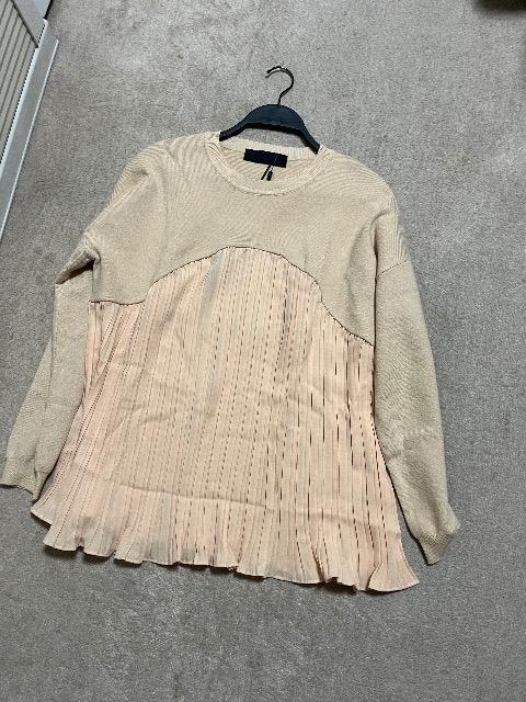 ミカーレミカーレプリーツニットトップス < 女性ファッション ミカーレミカーレプリーツニットトップス < 女性ファッションの