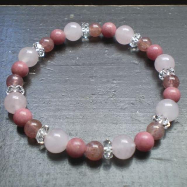 ローズクォ−ツxロードナイトxモスコバイトブレスレット 天然石 パワーストーン < 男性アクセサリー/時計 ローズクォ−ツxロードナイトxモスコバイトブレスレット 天然石 パワーストーン < 男性アクセサリー/時計の