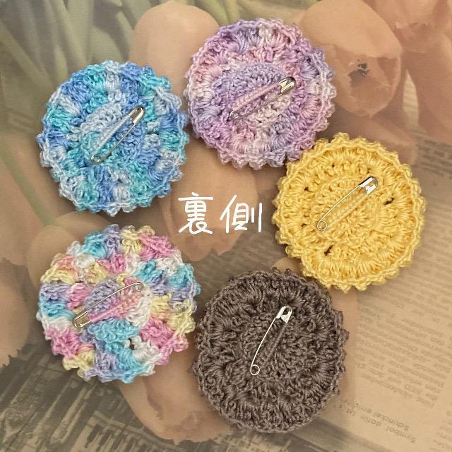 ハンドメイド♪レース編みダリア風お花モチーフのブローチ < 女性ファッション  ハンドメイド♪レース編みダリア風お花モチーフのブローチ < 女性ファッションの