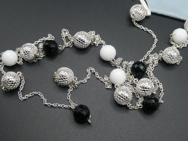 新品ICINGアンティーク調ボールビーズチェーンロングネックレス < 女性アクセサリー/時計 新品ICINGアンティーク調ボールビーズチェーンロングネックレス < 女性アクセサリー/時計の