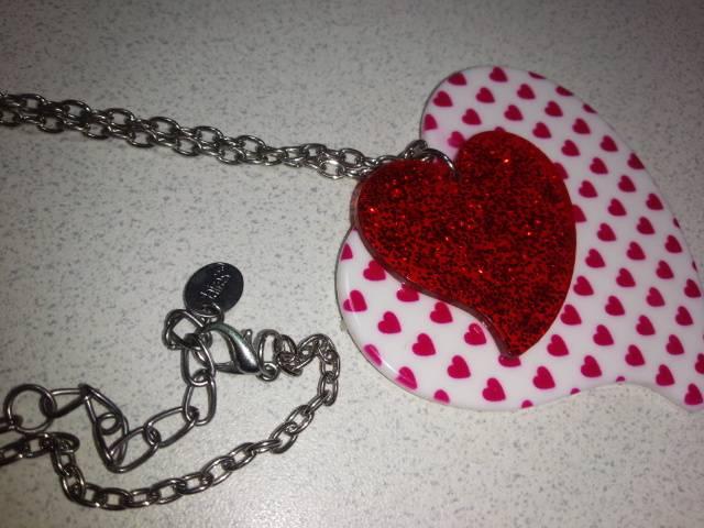 可愛い(*^o^*)ハート型ネックレス★ < 女性アクセサリー/時計  可愛い(*^o^*)ハート型ネックレス★ < 女性アクセサリー/時計の