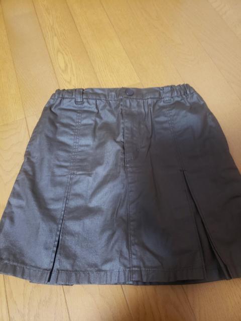 ☆新品未使用☆コムサイズム☆光沢茶のスカート☆130 < キッズ/ベビー ☆新品未使用☆コムサイズム☆光沢茶のスカート☆130 < キッズ/ベビーの