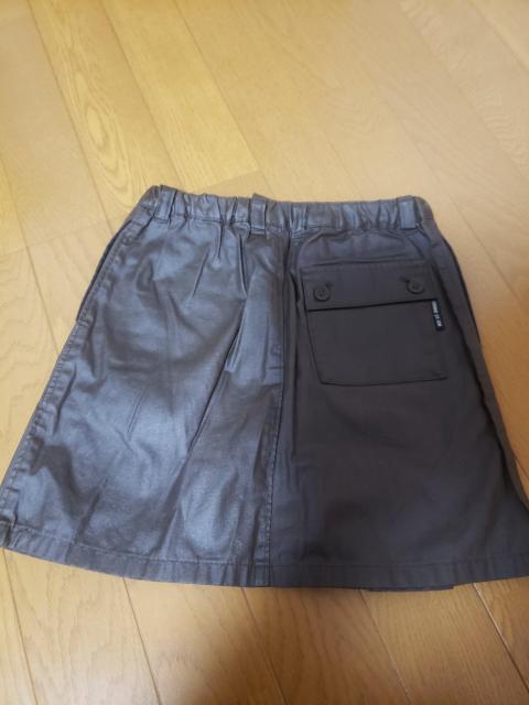 ☆新品未使用☆コムサイズム☆光沢茶のスカート☆130 < キッズ/ベビー ☆新品未使用☆コムサイズム☆光沢茶のスカート☆130 < キッズ/ベビーの