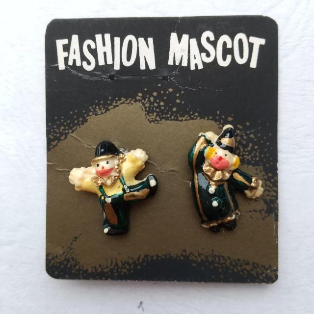 ピンバッヂ ピエロ < ホビー  ピンバッヂ ピエロ  < ホビーの