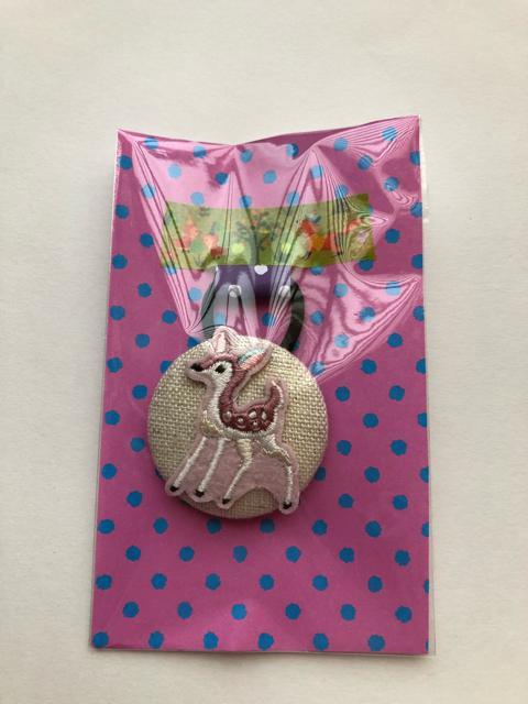 ハンドメイド ヘアゴム 特大 くるみボタン かわいいバンビちゃん♪ < 女性ファッション  ハンドメイド ヘアゴム 特大 くるみボタン かわいいバンビちゃん♪ < 女性ファッションの