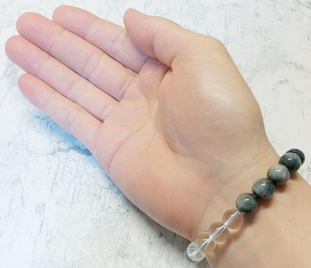 グレータイガーアイ&水晶 ブレスレット 玉径約10mm 内周約16.7cm < 女性アクセサリー/時計  グレータイガーアイ&水晶 ブレスレット 玉径約10mm 内周約16.7cm < 女性アクセサリー/時計の