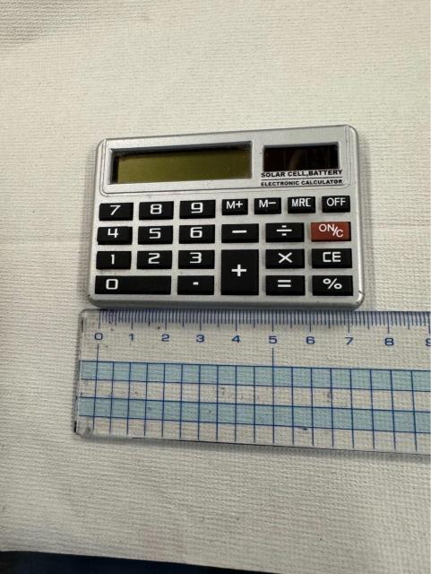 ELECTRONIC CALCULATORの カード サイズ ソーラー 電卓!。 < インテリア/ライフ  ELECTRONIC CALCULATORの カード サイズ ソーラー 電卓!。 < インテリア/ライフの