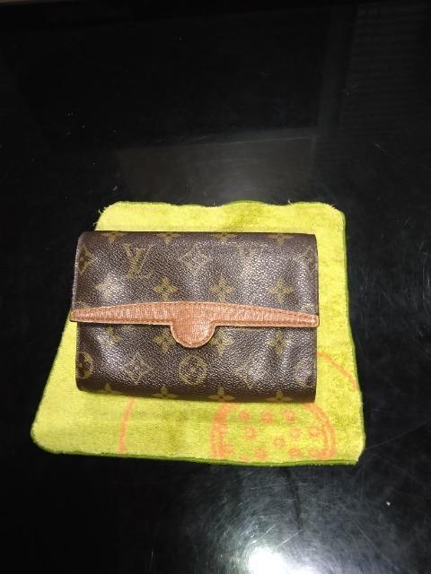 LOUIS VUITTONEGXgobO