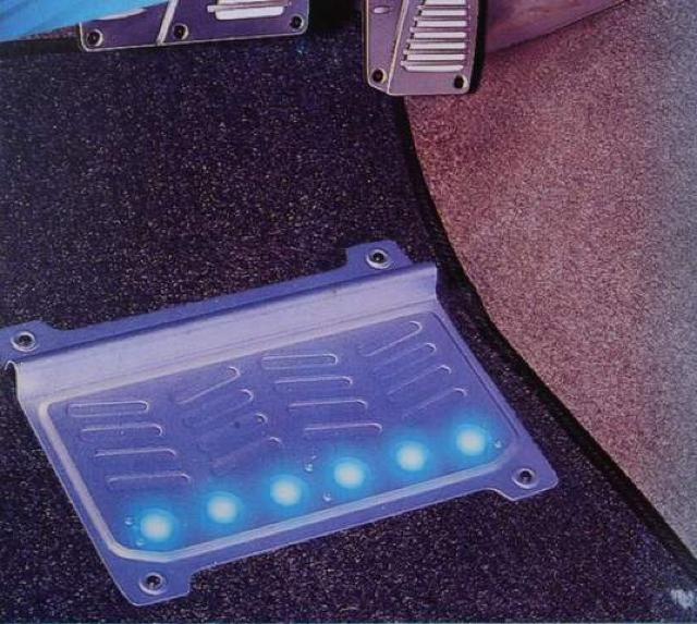 ★2色より選択★ブルーELフロアパッド フロアマットに簡単装着 < 自動車/バイク ★2色より選択★ブルーELフロアパッド フロアマットに簡単装着 < 自動車/バイク