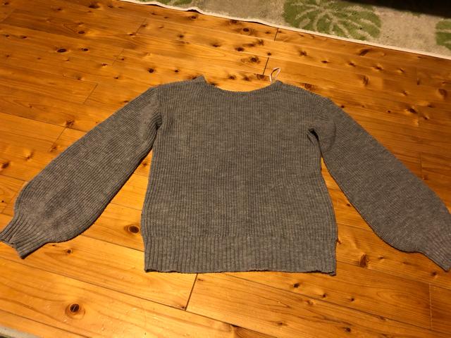 薔薇刺繍セーター160 < キッズ/ベビー  薔薇刺繍セーター160 < キッズ/ベビーの