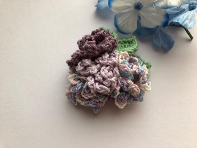ハンドメイド  ブローチ コサージュ  パープルの紫陽花♪ < 女性ファッション  ハンドメイド  ブローチ コサージュ  パープルの紫陽花♪ < 女性ファッションの