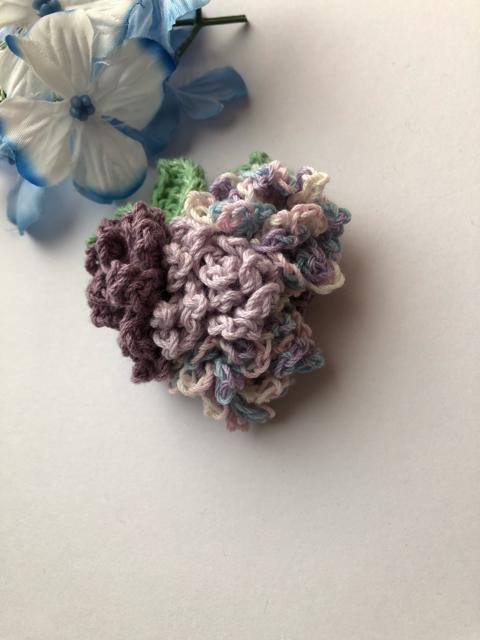 ハンドメイド  ブローチ コサージュ  パープルの紫陽花♪ < 女性ファッション  ハンドメイド  ブローチ コサージュ  パープルの紫陽花♪ < 女性ファッションの