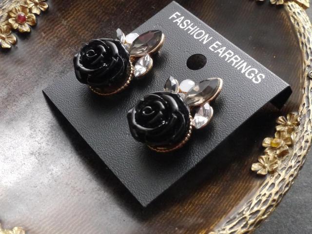 新品ゴスロリ姫系アンティーク調ゴシック薔薇ピアス 黒 < 女性アクセサリー/時計 新品ゴスロリ姫系アンティーク調ゴシック薔薇ピアス 黒 < 女性アクセサリー/時計の