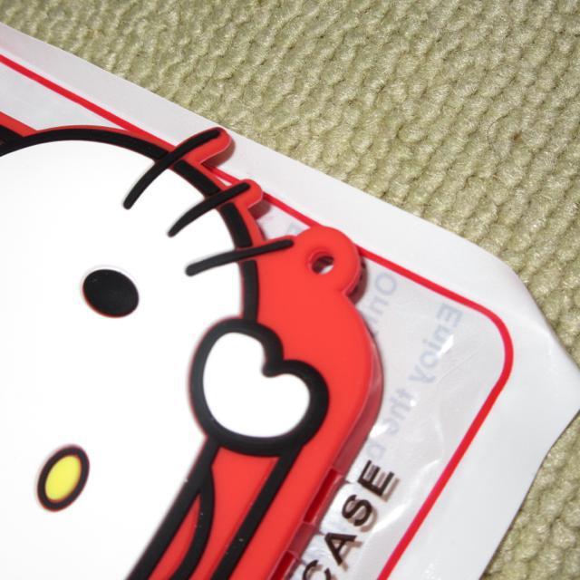 未使用☆iPhone12/12 Pro用*ハローキティ シリコン製ケース(レッド系)スマホケース < 家電/AV 未使用☆iPhone12/12 Pro用*ハローキティ シリコン製ケース(レッド系)スマホケース < 家電/AVの