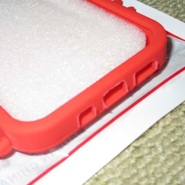 未使用☆iPhone12/12 Pro用*ハローキティ シリコン製ケース(レッド系)スマホケース < 家電/AV 未使用☆iPhone12/12 Pro用*ハローキティ シリコン製ケース(レッド系)スマホケース < 家電/AVの