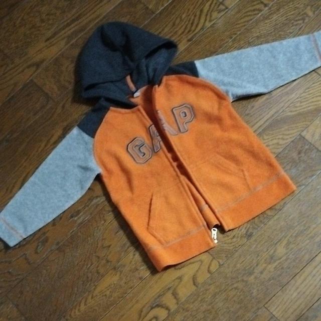 baby GAP 110サイズ フリース 美品 パーカー アウター < キッズ/ベビー  baby GAP 110サイズ フリース 美品 パーカー アウター  < キッズ/ベビーの