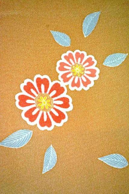 小紋 最高峰 新品同様 服飾評論家 市田ひろみ 花柄 湖の花 飴色地 浜ちりめん 身丈166cm 裄丈628cm正絹 T3646 < 女性ファッション  小紋 最高峰 新品同様 服飾評論家 市田ひろみ 花柄 湖の花 飴色地 浜ちりめん 身丈166cm 裄丈628cm正絹 T3646 < 女性ファッションの