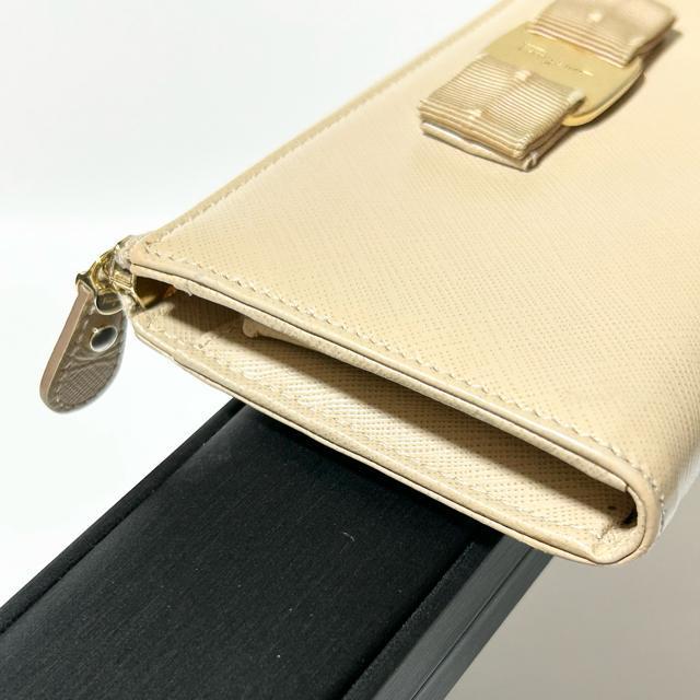 Salvatore Ferragamo フェラガモ ヴァラリボン レザー L字ファスナー 長財布 JP-22-C124 < ブランド  Salvatore Ferragamo フェラガモ ヴァラリボン レザー L字ファスナー 長財布 JP-22-C124 < ブランドの