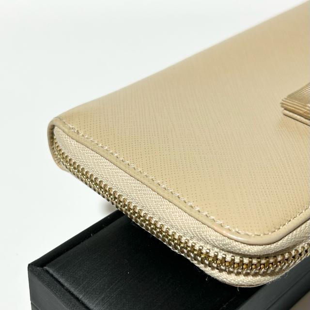 Salvatore Ferragamo フェラガモ ヴァラリボン レザー L字ファスナー 長財布 JP-22-C124 < ブランド  Salvatore Ferragamo フェラガモ ヴァラリボン レザー L字ファスナー 長財布 JP-22-C124 < ブランドの