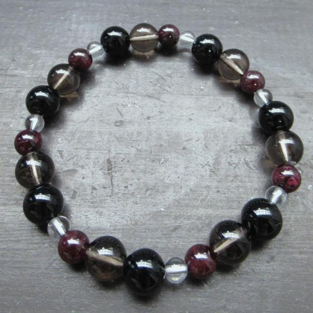 オニキスxスモーキークォーツxガーネット 天然石 < 女性アクセサリー/時計 オニキスxスモーキークォーツxガーネット 天然石 < 女性アクセサリー/時計の