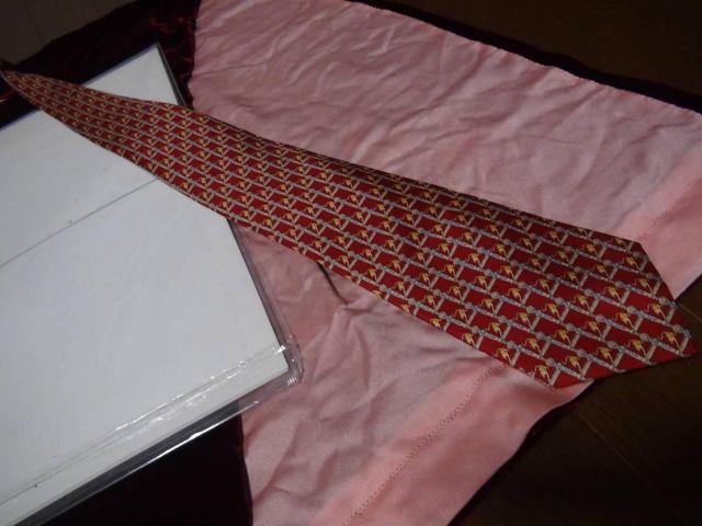 AIRISH FIELD̃lN^CSILK100!B  jt@bV 