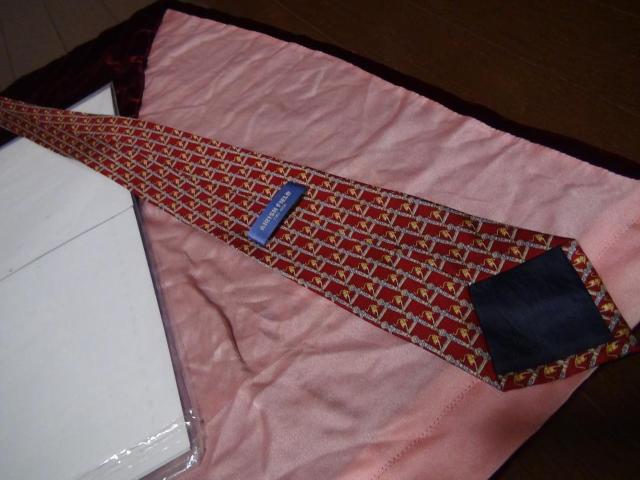 AIRISH FIELD̃lN^CSILK100!B  jt@bV 