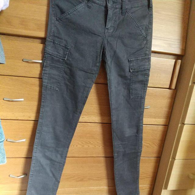 ユニクロカーゴスキニー < ブランド ユニクロカーゴスキニー < ブランドの