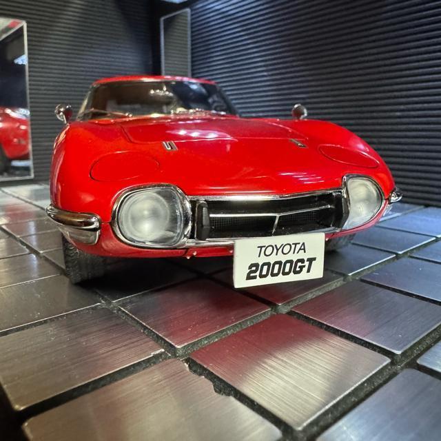未展示品 オートアート 1/18 トヨタ 2000GT レッド < ホビー  未展示品 オートアート 1/18 トヨタ 2000GT レッド < ホビーの