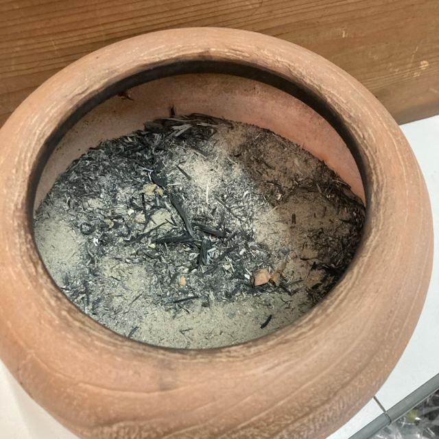 火鉢 2つセット 木箱付き アンティーク 木目調 陶器 高さ約19cm幅約21c < ホビー  火鉢 2つセット 木箱付き アンティーク 木目調 陶器 高さ約19cm幅約21c < ホビーの