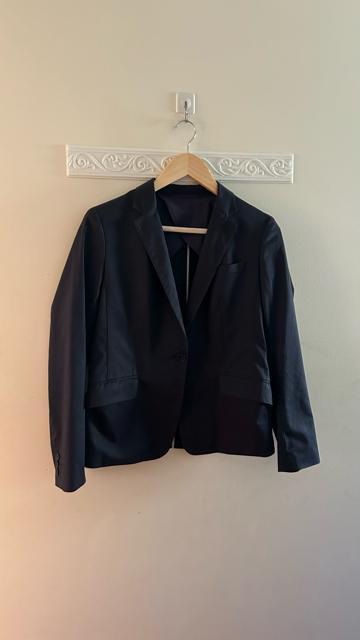 ユニクロ ストレッチコットンテーラードジャケット ネイビー L < ブランド ユニクロ ストレッチコットンテーラードジャケット ネイビー L < ブランドの
