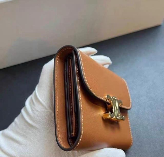 セリーヌ 財布 ブラウン < ブランド セリーヌ 財布 ブラウン < ブランドの