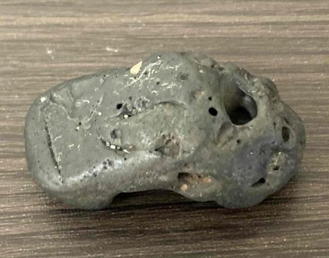 超激安900円スタート!「ワイヤー作家」や「ジュエリー作家」の素材に阿波隕石(メテオライト)原石 < 女性ファッション  超激安900円スタート!「ワイヤー作家」や「ジュエリー作家」の素材に阿波隕石(メテオライト)原石  < 女性ファッションの