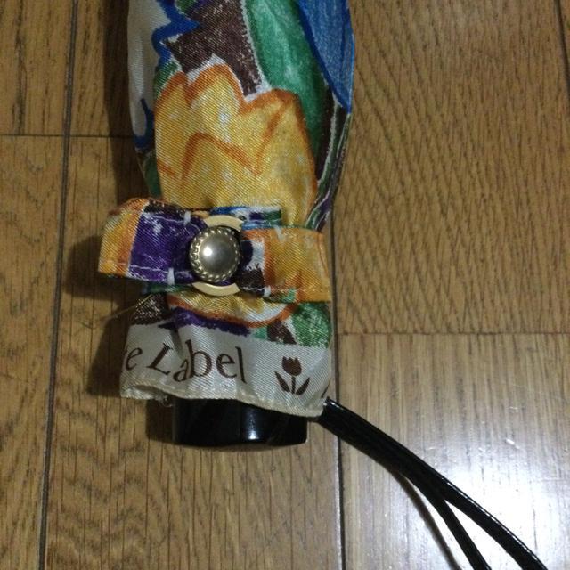 折りたたみ雨傘 花柄 カバー付き < 女性ファッション  折りたたみ雨傘 花柄 カバー付き < 女性ファッションの
