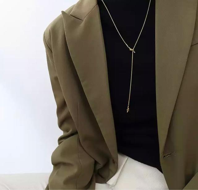 ロングネックレス【新品未使用】Y字ネックレス●ゴールド●長さ調整可能 < 女性アクセサリー/時計 ロングネックレス【新品未使用】Y字ネックレス●ゴールド●長さ調整可能 < 女性アクセサリー/時計の