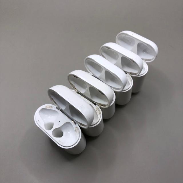  Apple Abv AirPods [dP[X̂ A1602 5  Ɠd/AV 