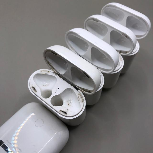  Apple Abv AirPods [dP[X̂ A1602 5  Ɠd/AV 