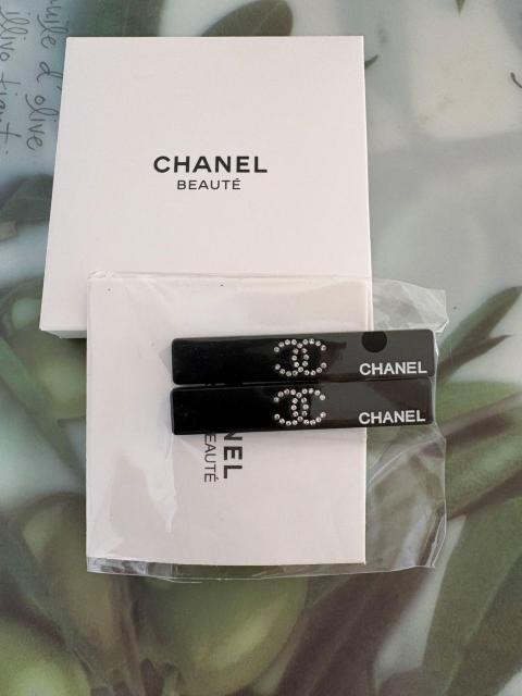 シャネル CHANEL ノベルティ ココマーク ラインストーン ヘアクリップ