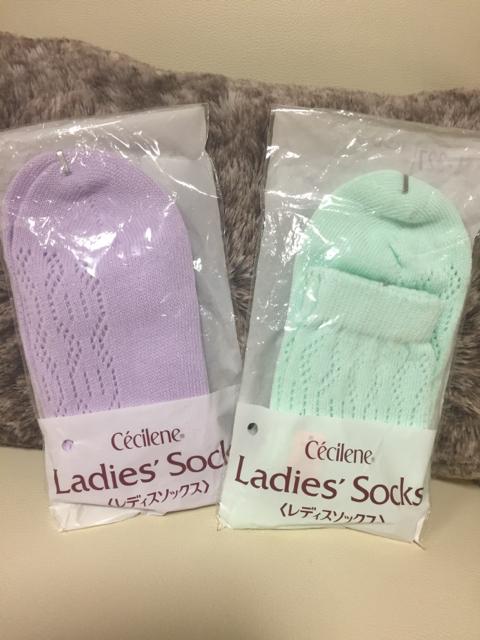 755.新品☆セシール☆靴下2足☆22〜24センチ < 女性ファッション  755.新品☆セシール☆靴下2足☆22〜24センチ  < 女性ファッションの