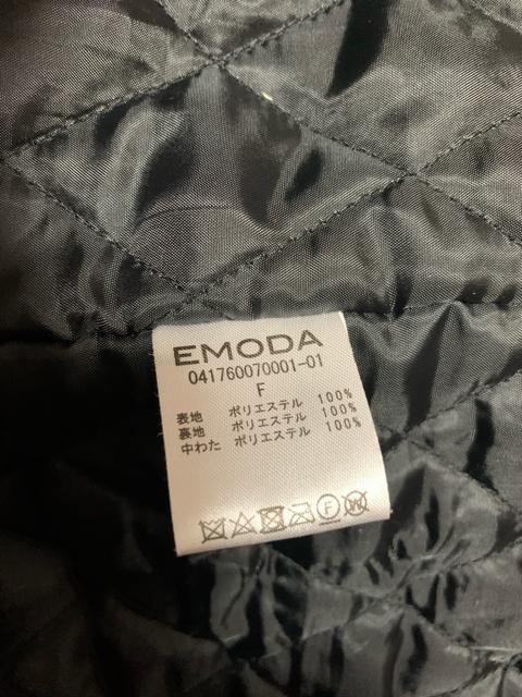 EMODA  エモダ 黒もこもこ コート サイズフリ 送給料無料 < ブランド  EMODA  エモダ 黒もこもこ コート サイズフリ 送給料無料 < ブランドの