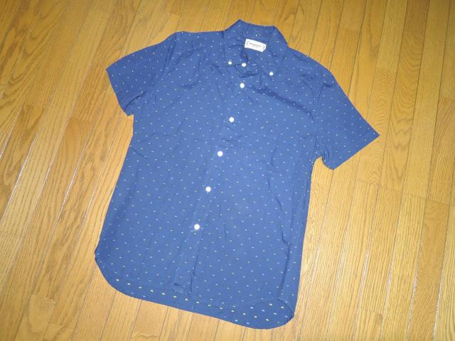 TMT BIG HOLIDAY ドット柄シャツ S 紺系 ティーエムティー 半袖BD ボタンダウン < ブランド TMT BIG HOLIDAY ドット柄シャツ S 紺系 ティーエムティー 半袖BD ボタンダウン < ブランドの