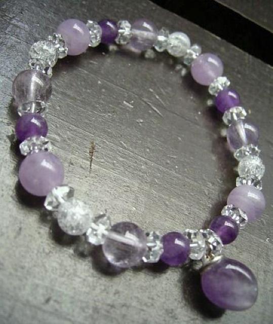アメジストチャーム*ブレスレット 天然石 パワーストーン < 女性アクセサリー/時計  アメジストチャーム*ブレスレット 天然石 パワーストーン  < 女性アクセサリー/時計の