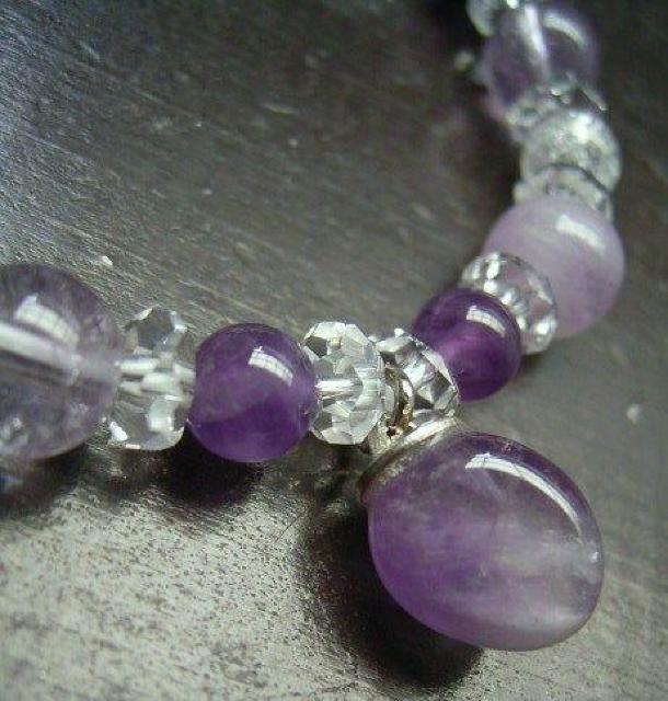 アメジストチャーム*ブレスレット 天然石 パワーストーン < 女性アクセサリー/時計  アメジストチャーム*ブレスレット 天然石 パワーストーン < 女性アクセサリー/時計の